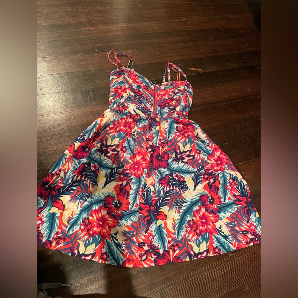 TWO bundle Roxy mini dresses